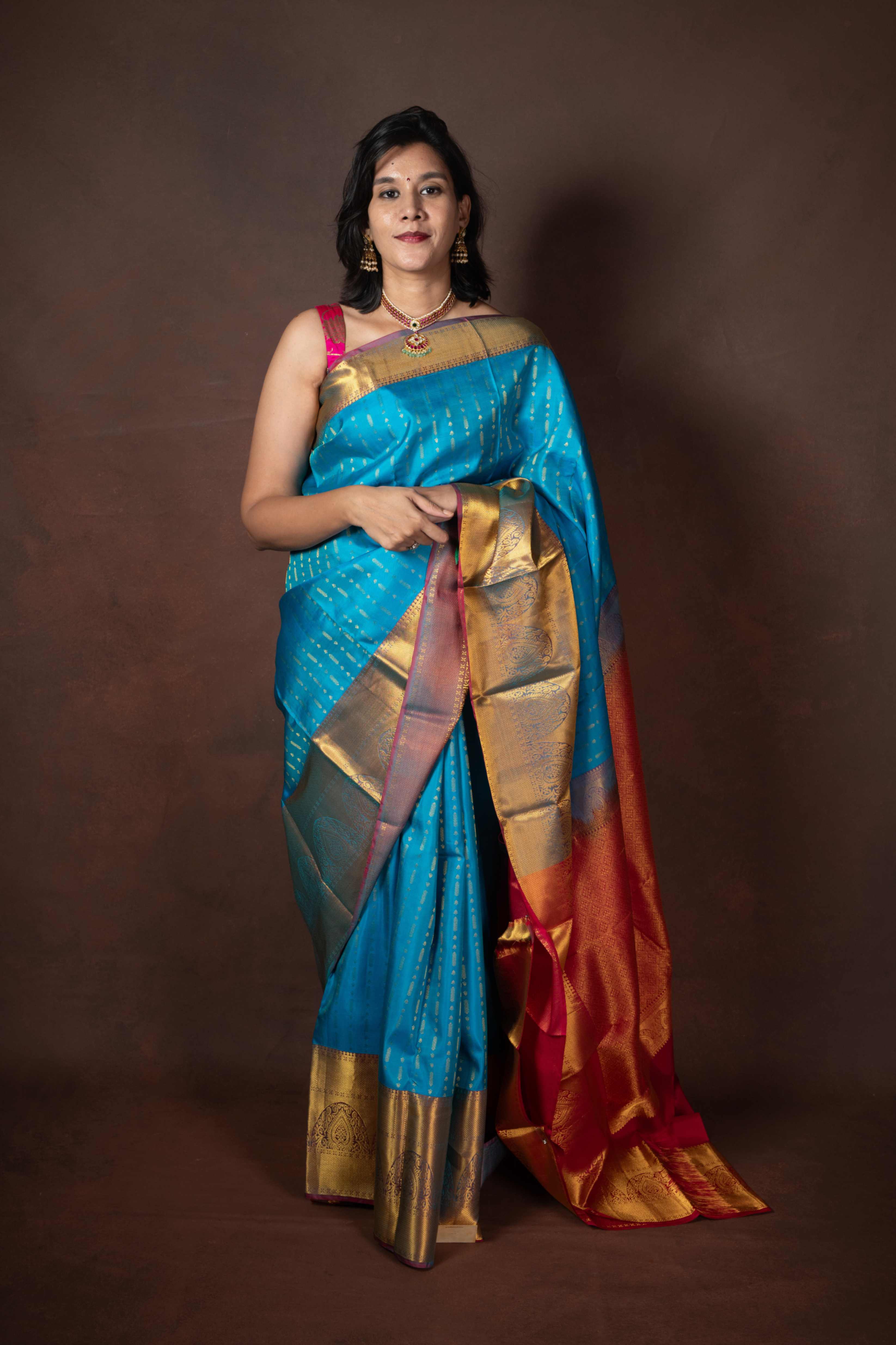 Blue Saree With Pink Blouse – Priyangaa1