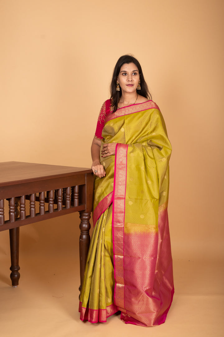 Pear green and Rani pink Small Border pure kanjivaram silk saree