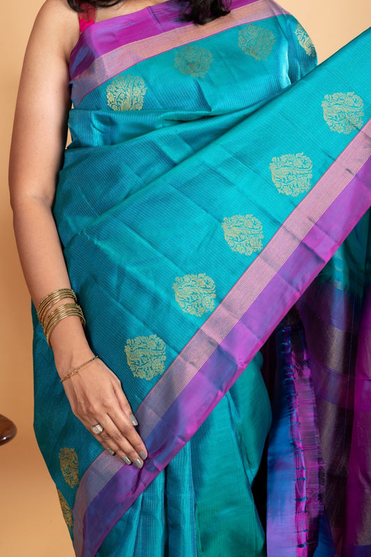 Lightweight Blue Silk Saree with a Contemporary Purple combination