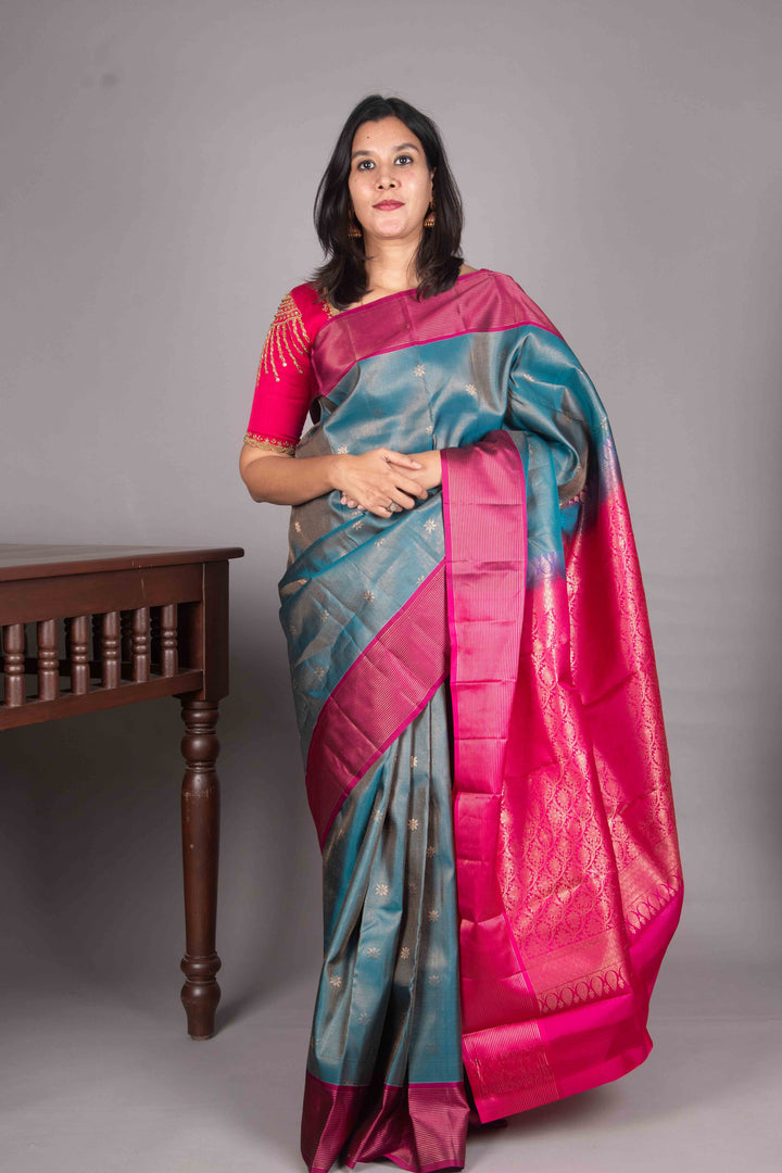 Peacock Green And Pink Vairaoosi Silk Saree