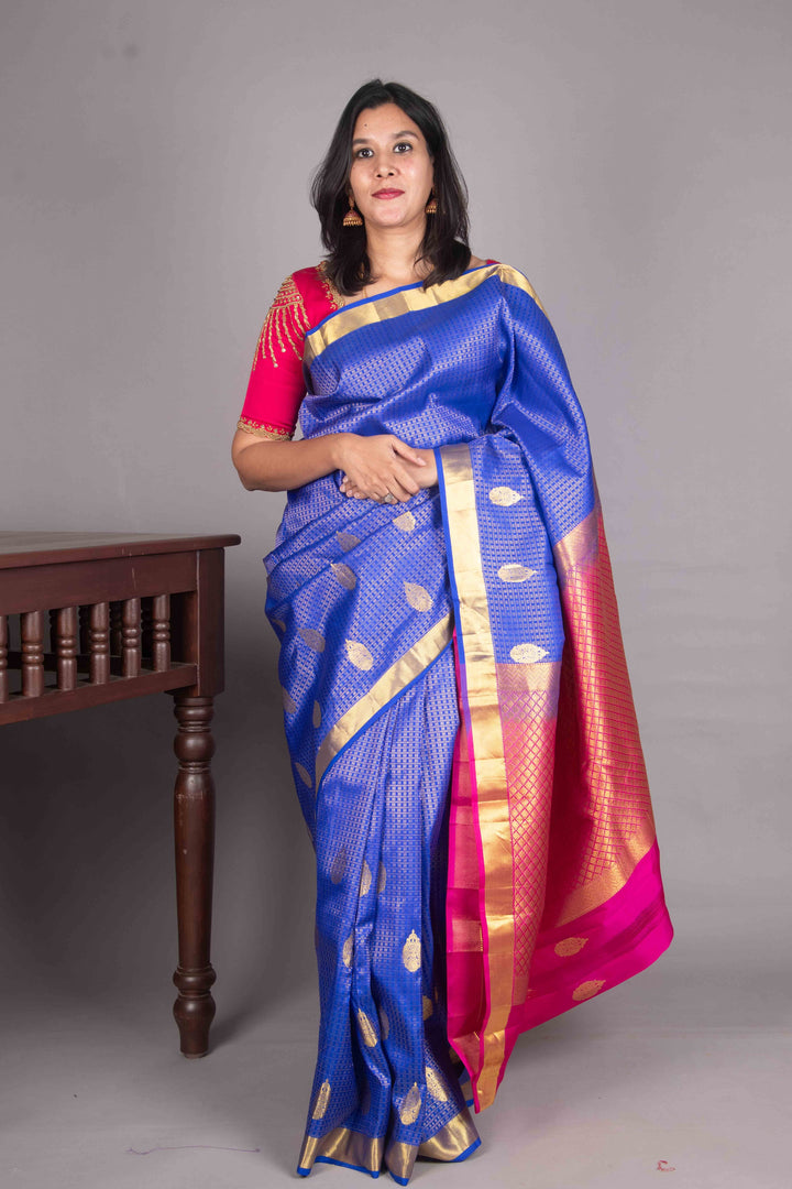 Royal Blue And Pink Vairaoosi Silk Saree