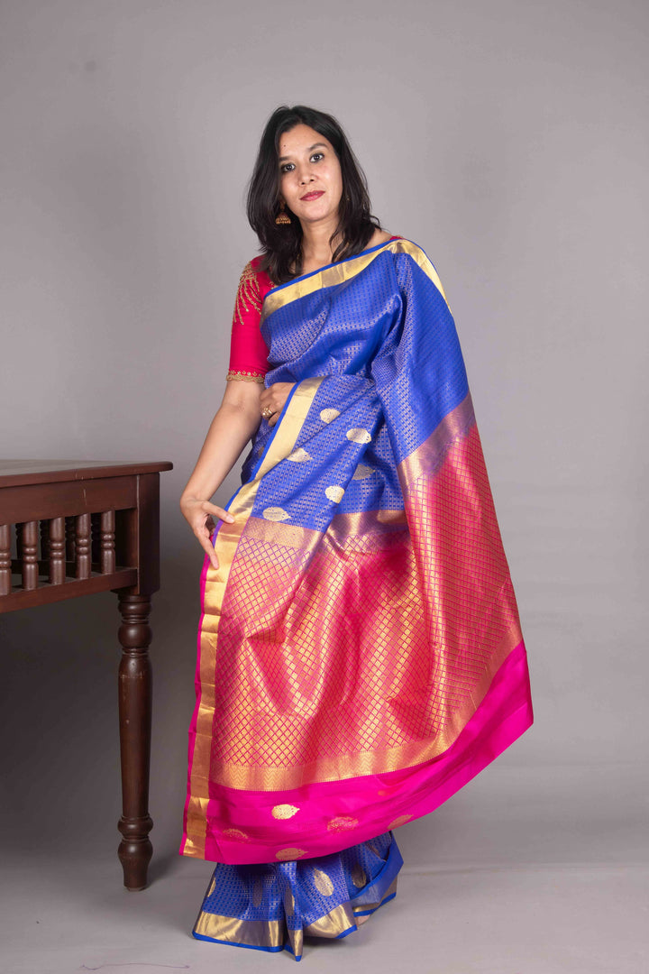 Royal Blue And Pink Vairaoosi Silk Saree