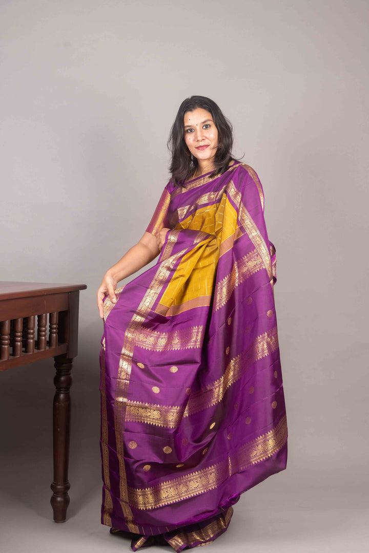 Fenugreek And Purple Retta Kanjipuram Silk Saree