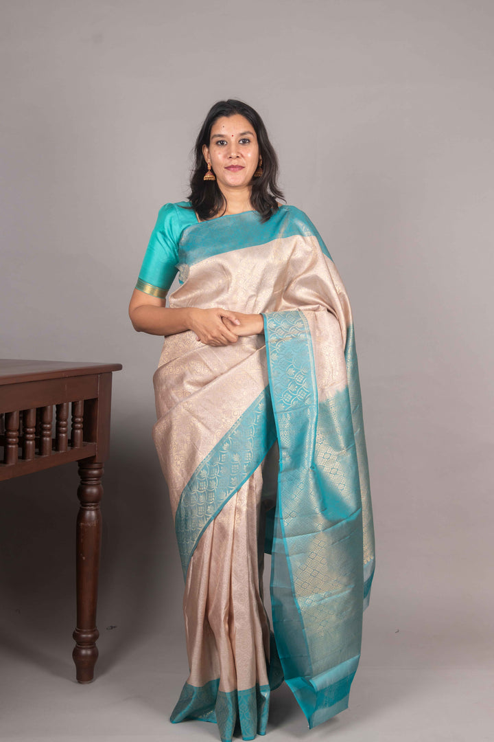 Grey And Aanadha Blue  Brocade Kanjipuram Saree