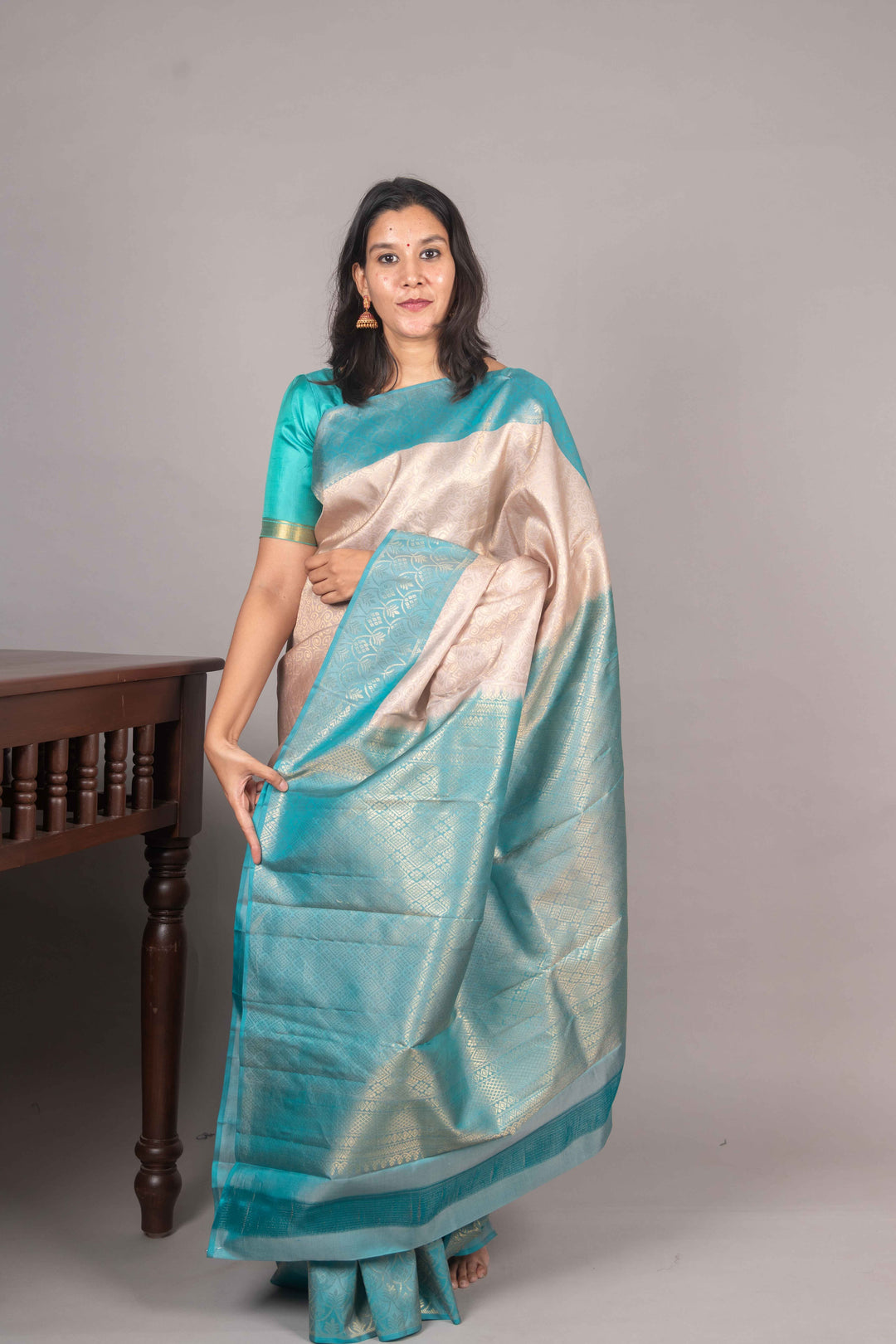 Grey And Aanadha Blue  Brocade Kanjipuram Saree