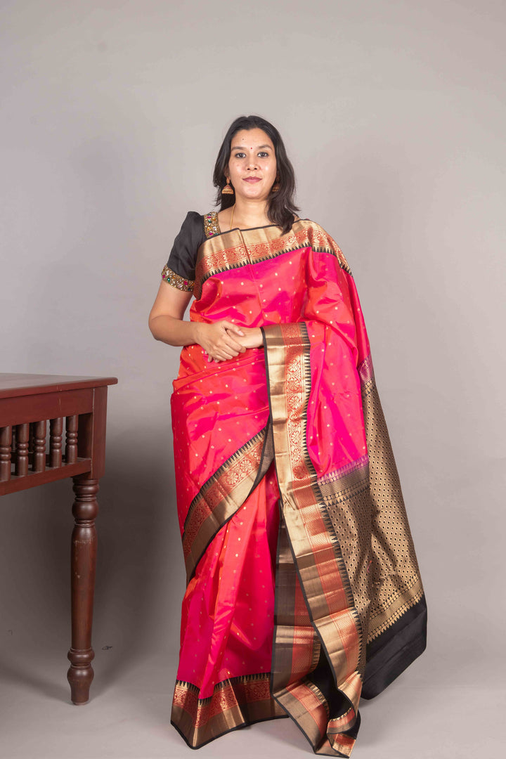 Dual Tone Pink And Black Korvai Silk Saree