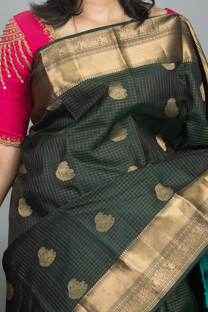Dark Green Zari Checked Kanchipuram silk saree