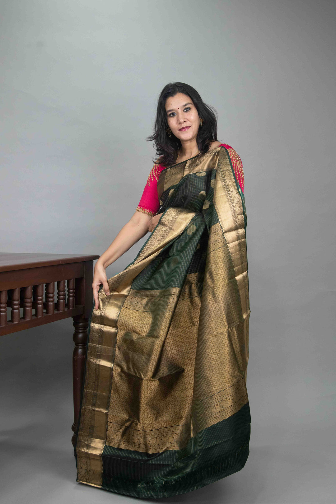 Dark Green Zari Checked Kanchipuram silk saree