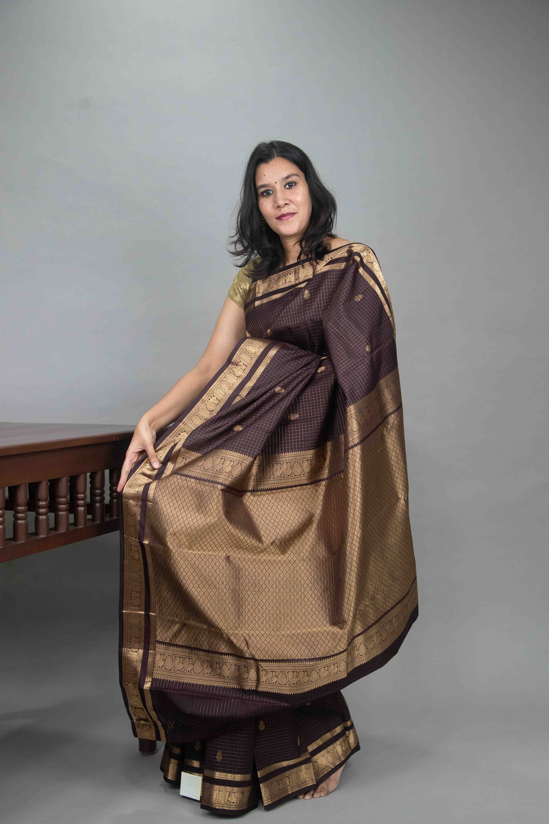 Dark Brown Zari Checked Kanji silk saree