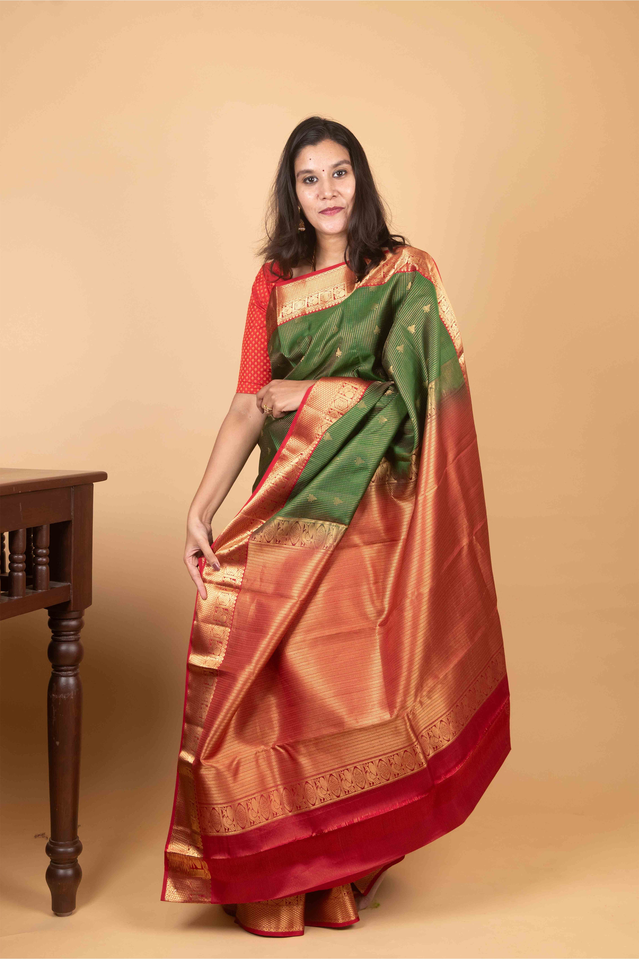 Lincoln Green and Deep Red Jari Checked Pure Kanjivaram Silk Saree