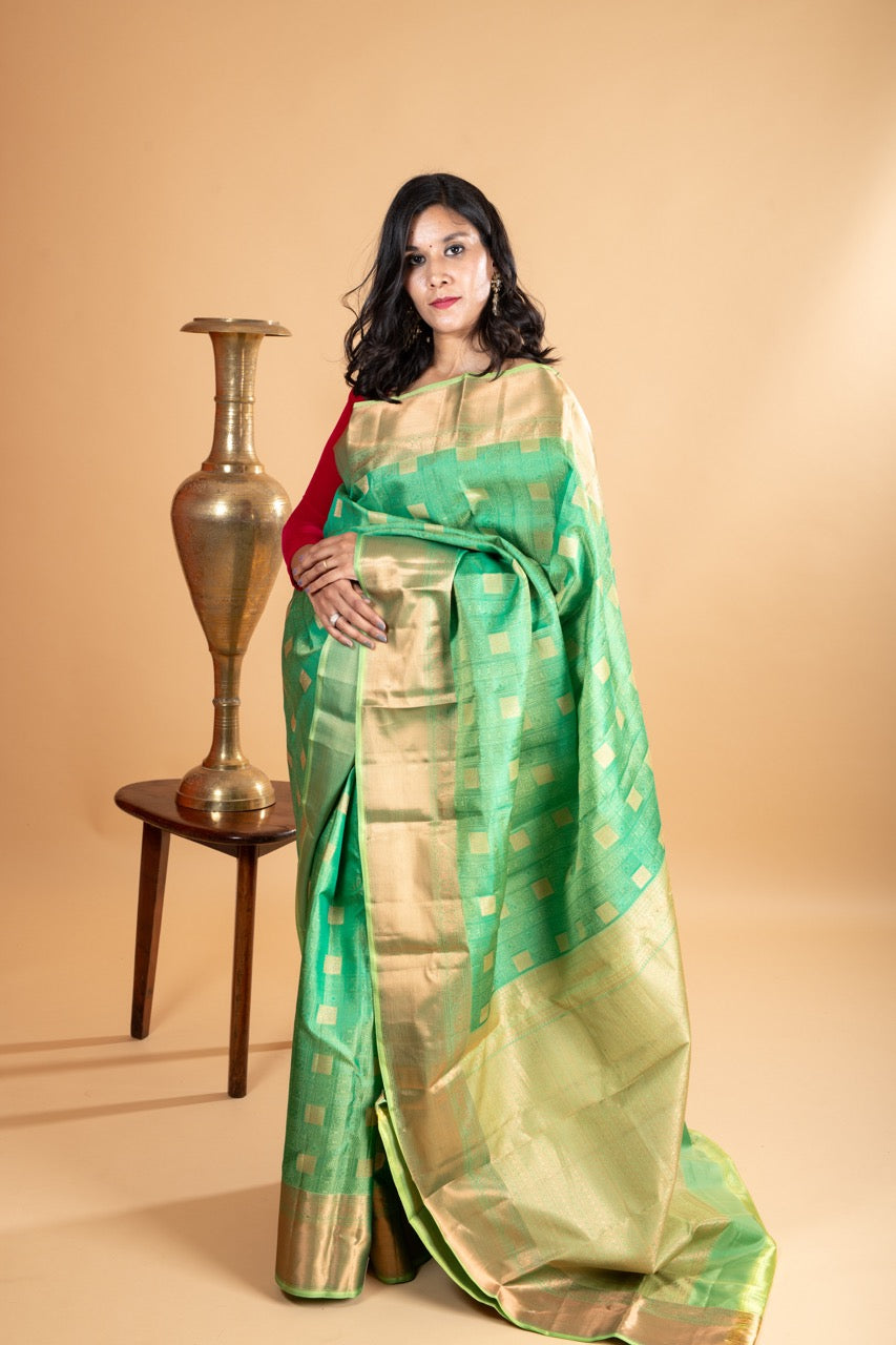 Dual tone green silk saree