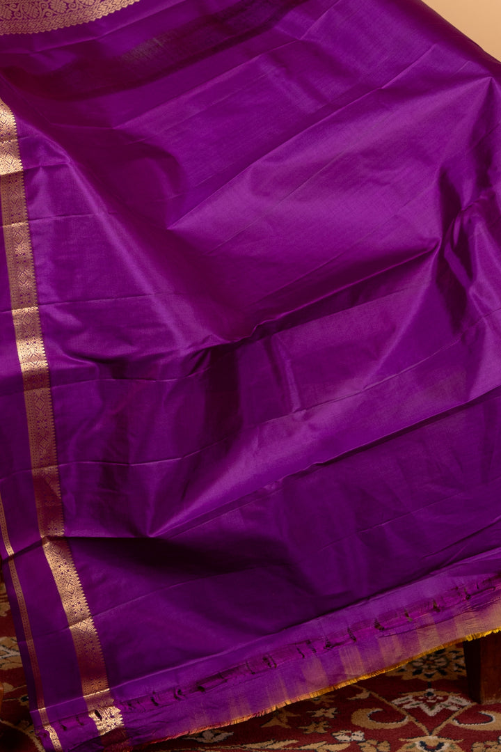 Dual tone orange small border silk saree