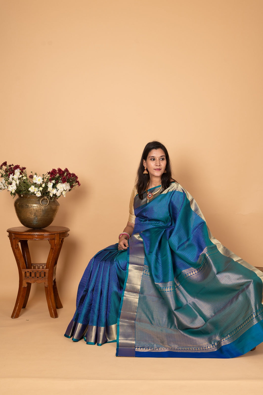 Dual tone Blue Pure Kanjivaram silk saree