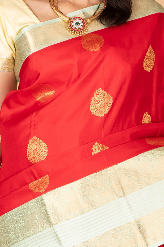 Chilli Red and Pastel green Korvai Pure silk saree