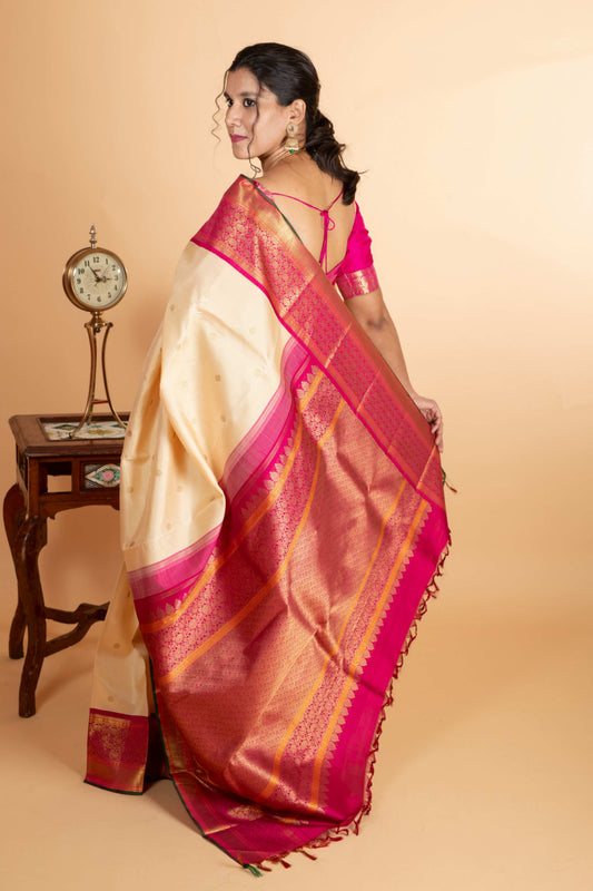 Offwhite majenta pink korvai Kanchipuram silk saree