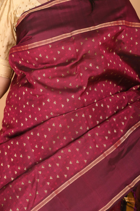Blood Red Butta pure kanchi silk saree