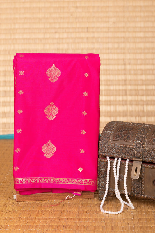 Magenta  Borderless semi silk saree