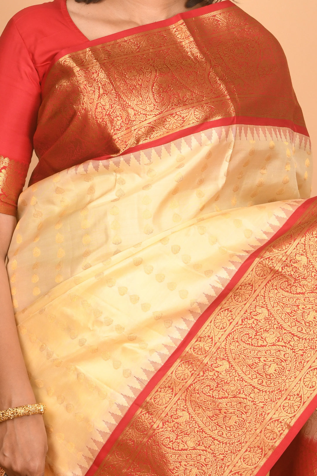 Offwhite and red kanchi silk saree