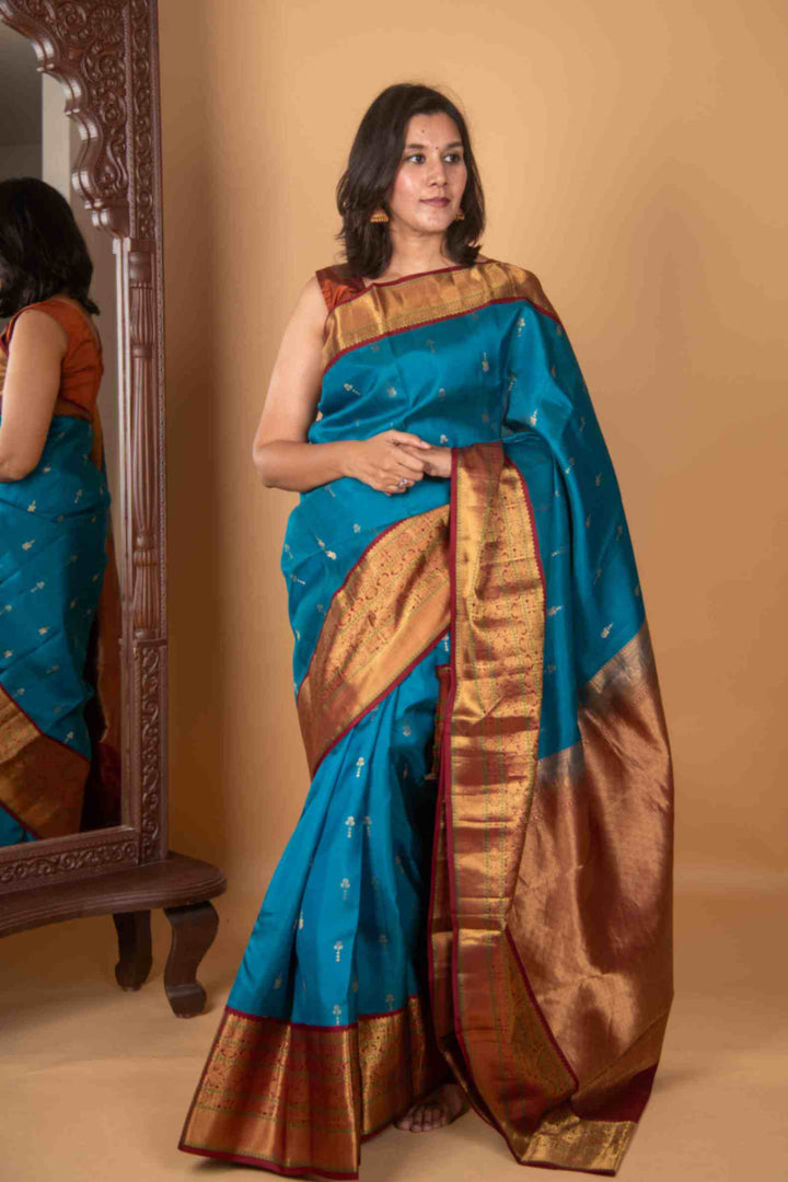 Yale blue and brown korvai silk saree