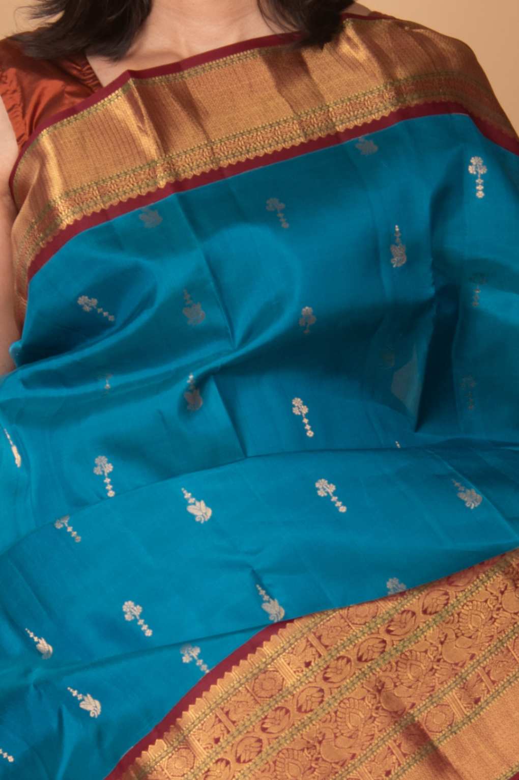 Yale blue and brown korvai silk saree