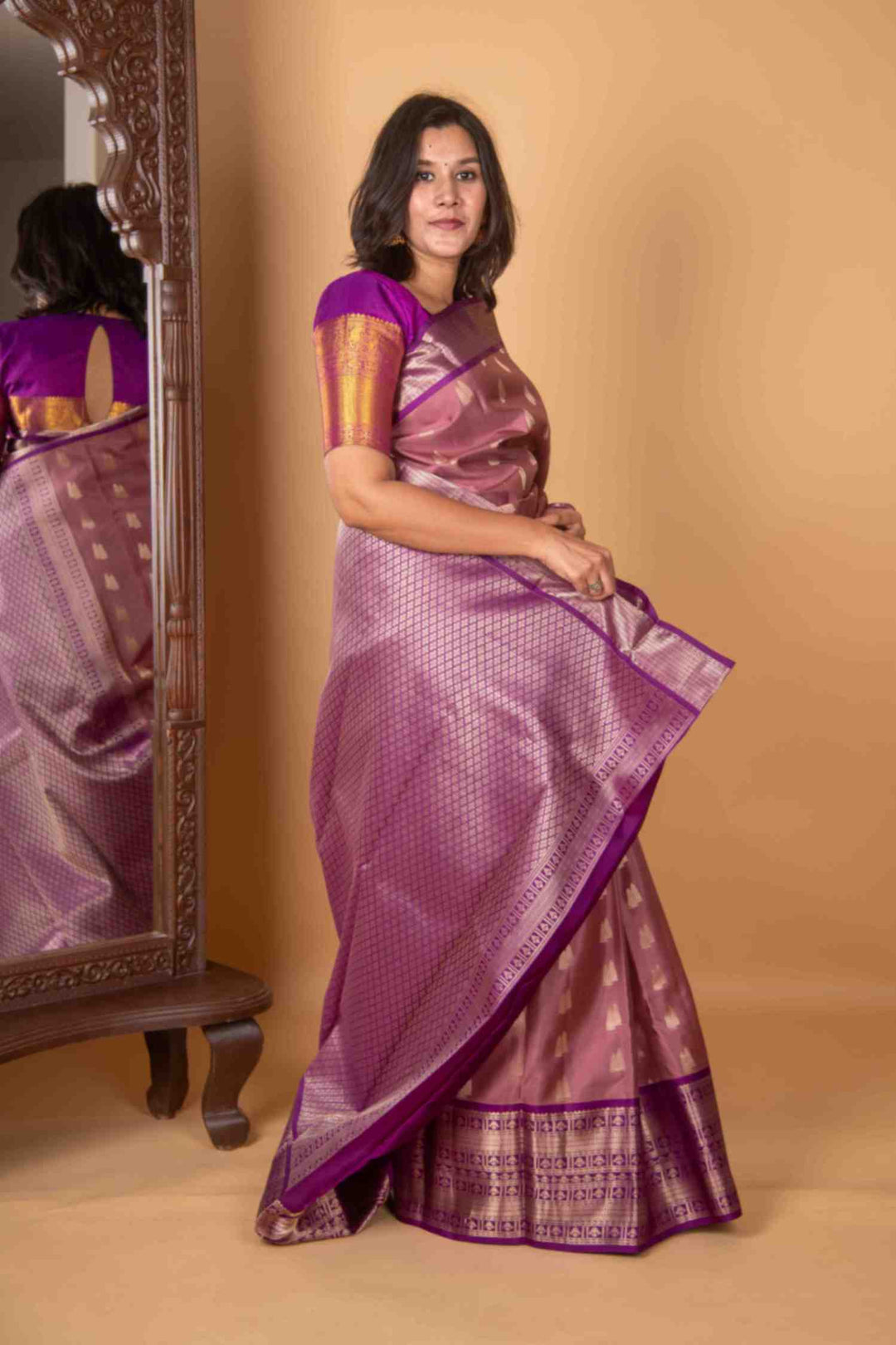 Light onion mauve and purple korvai silk saree