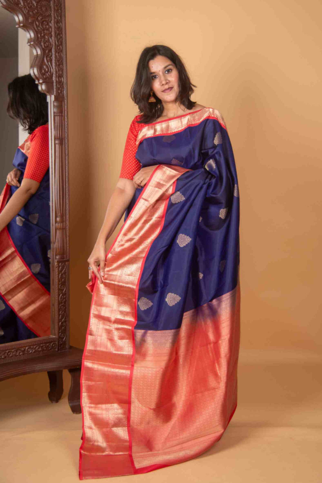 Navyblue and Peach korvai silk saree