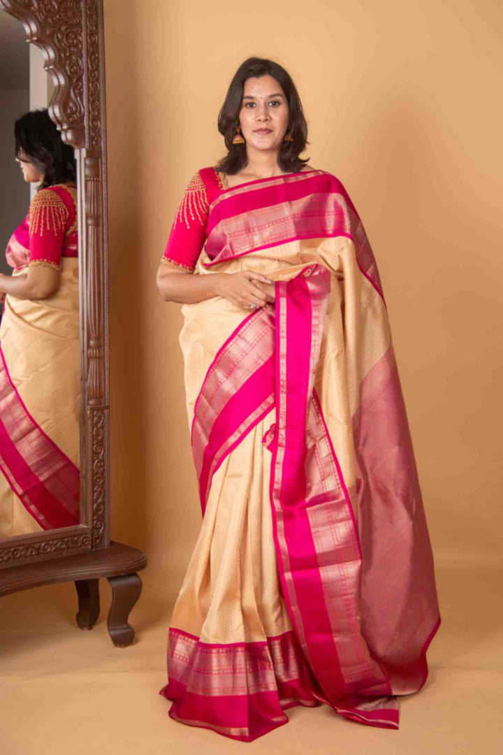 Offwhite and Pink Aayiram Butta Silk Saree