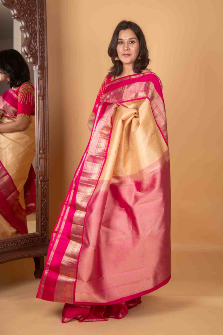 Offwhite and Pink Aayiram Butta Silk Saree