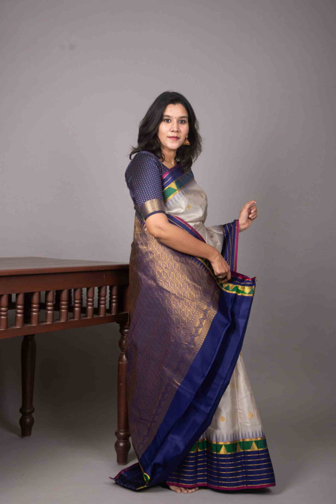 Platinum grey and Navyblue korvai silk saree