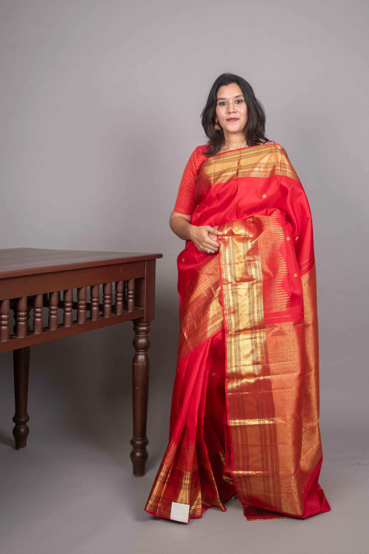 Red kanchipuram silk saree