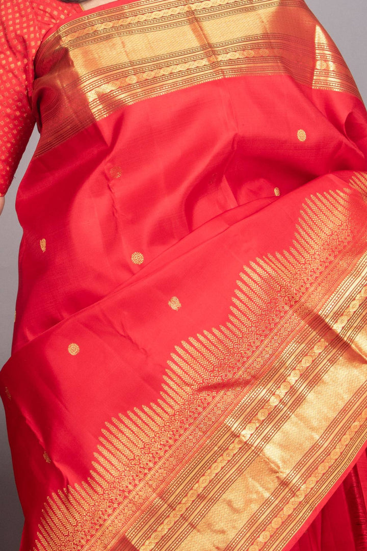 Red kanchipuram silk saree