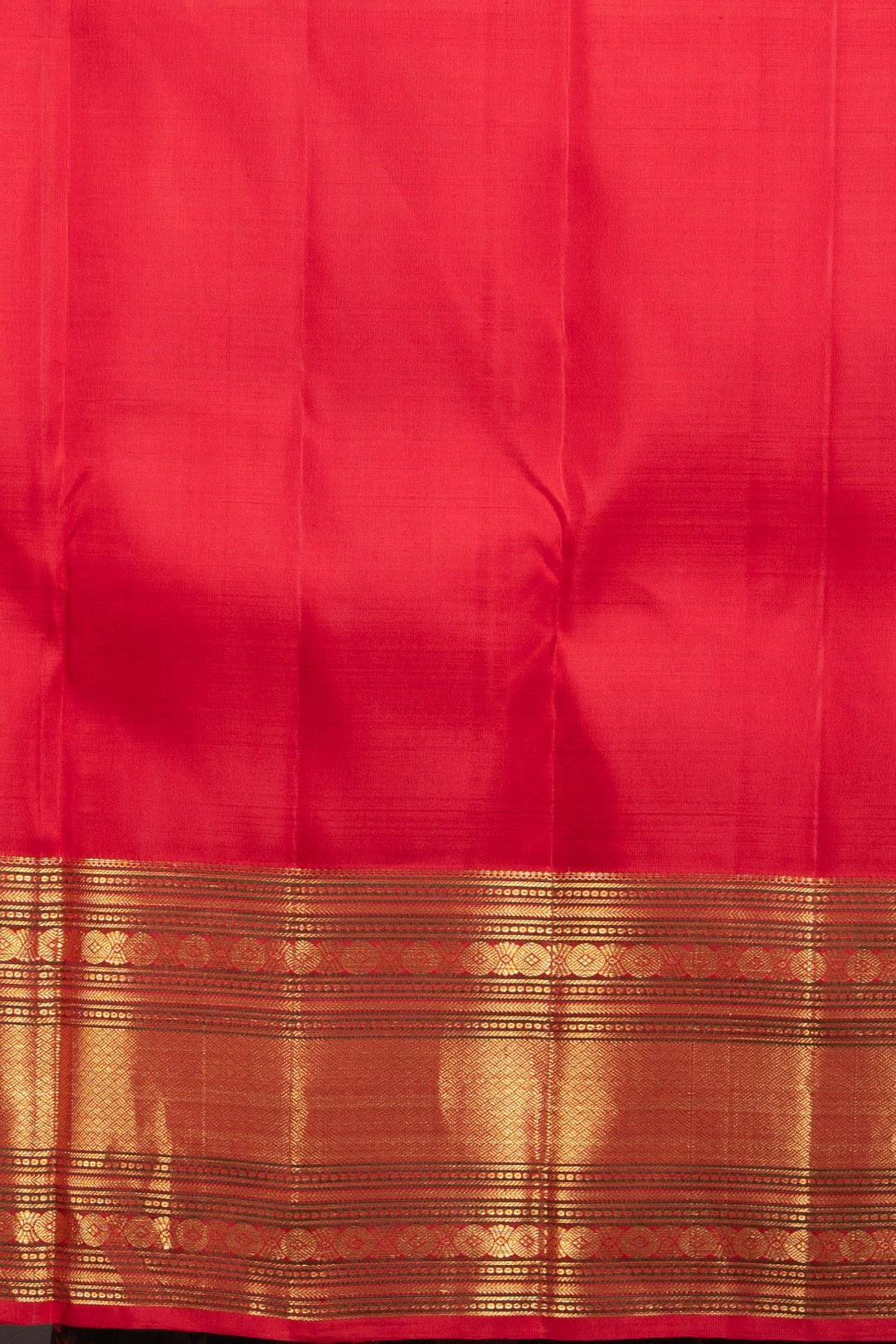 Red kanchipuram silk saree