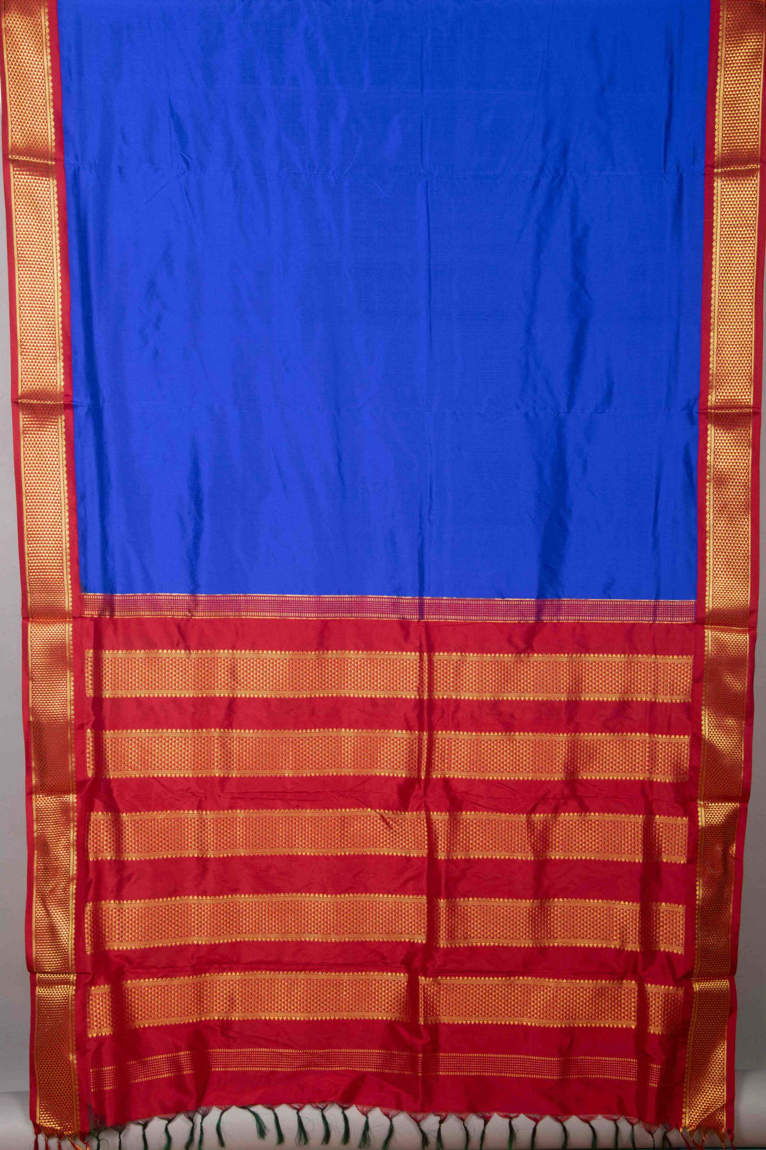 Blue and red 9 yard silk saree