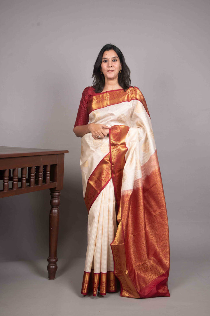 Chalk White and Blood Red kanchi pattu saree