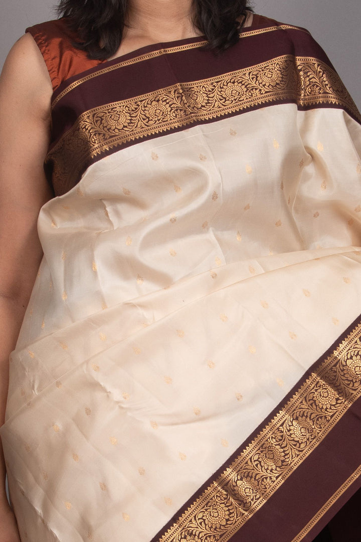 Offwhite and Bean brown korvai silk saree